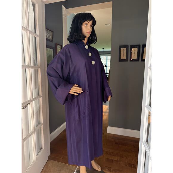 Vintage Purple Sateen Lined Duster Swing Coat 3 button closing large - Picture 16 of 16